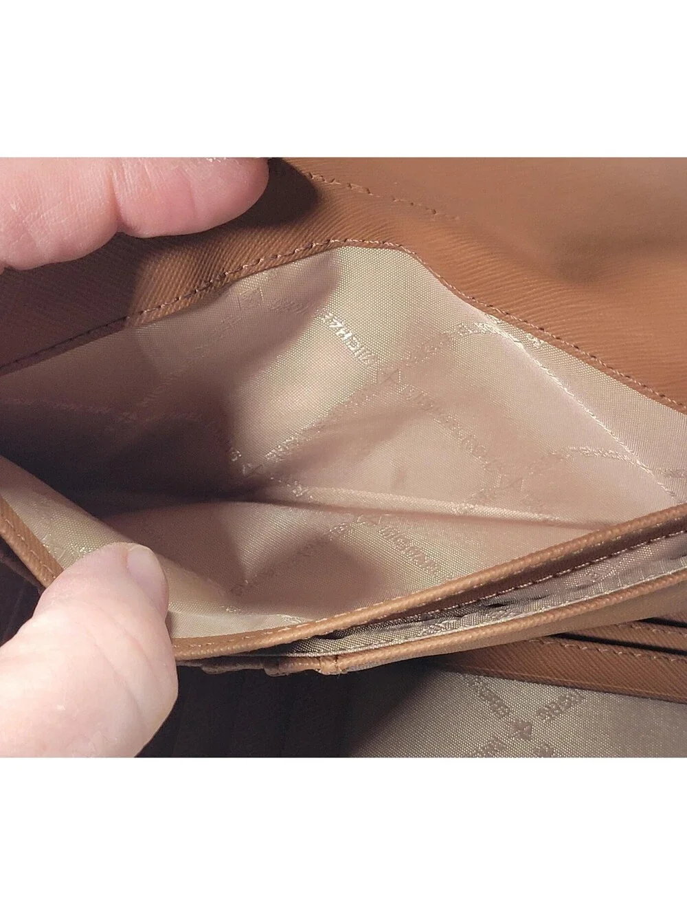 MICHAEL KORS JET SET TRAVEL LARGE TRIFOLD WALLET BROWN LUGGAGE